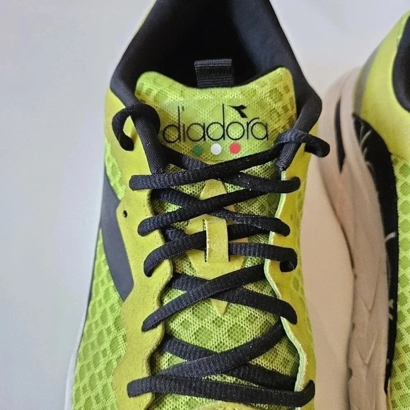 Diadora Men's Mythos Blushield Volo Lace- up Running Shoes Sneakers Siza 14. - Picture 12 of 13